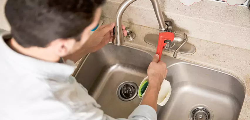 Faucet Repair in Santa Ana
