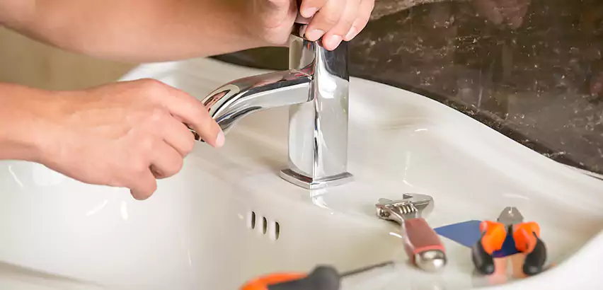 Bathtub Faucet Replacement in Santa Ana